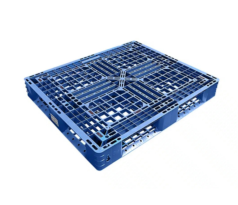 48x40x6 Stackable Plastic Pallets