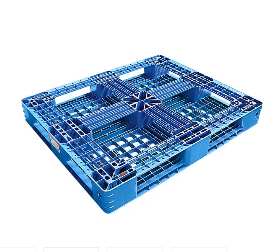 48x40x6 Stackable Plastic Pallets